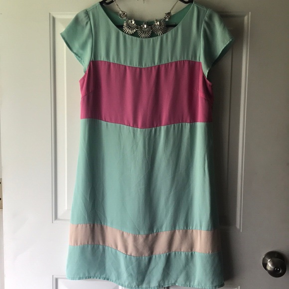 Skies Are Blue Dresses & Skirts - Skies are Blue colorblock shift dress